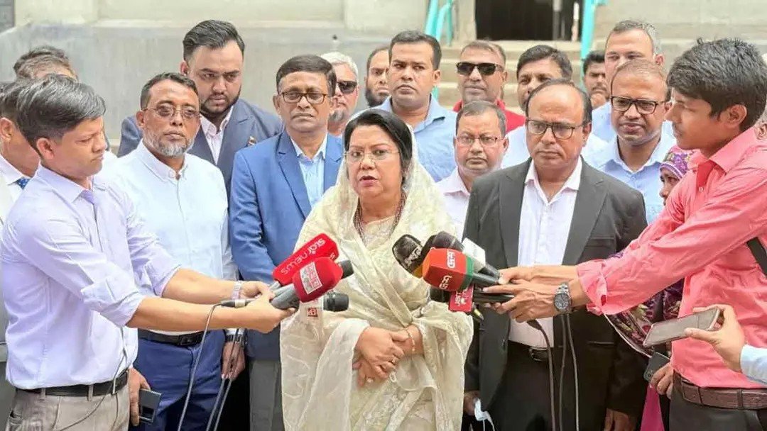 দেশে চাহিদার তুলনায় পর্যাপ্ত খাদ্য মজুত রয়েছে: খাদ্যমন্ত্রী